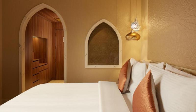 Sheraton Makkah Jabal Al Kaaba Hotel La Meca Exterior foto A bedroom at the hotel